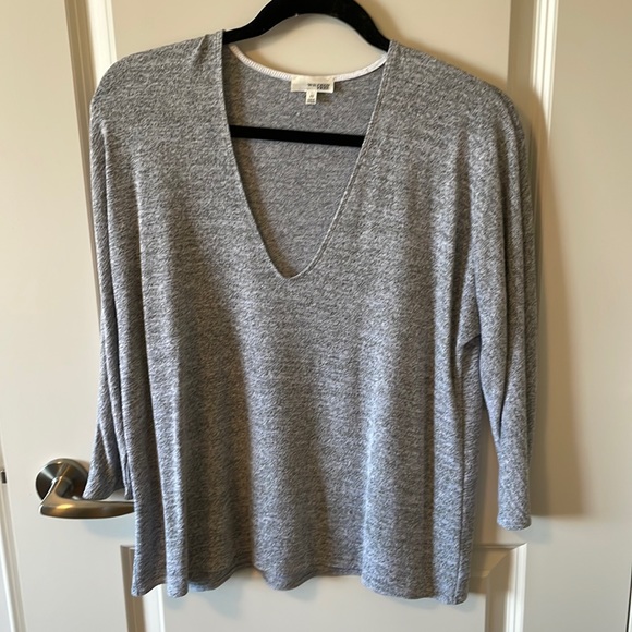 Aritzia Wilfred Free Light Sweater - Picture 1 of 5